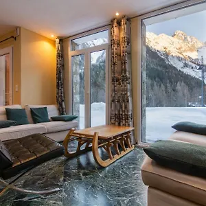 Glacier , Chamonix France